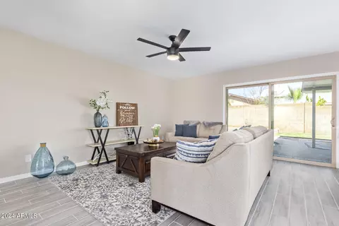 3702 W Hearn Rd, Phoenix, AZ 85053 photo 11
