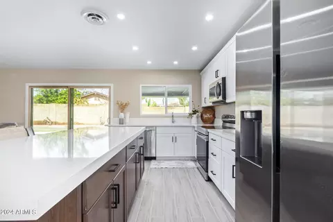 3702 W Hearn Rd, Phoenix, AZ 85053 photo 25