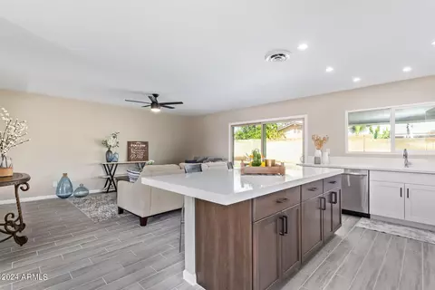 3702 W Hearn Rd, Phoenix, AZ 85053 photo 22