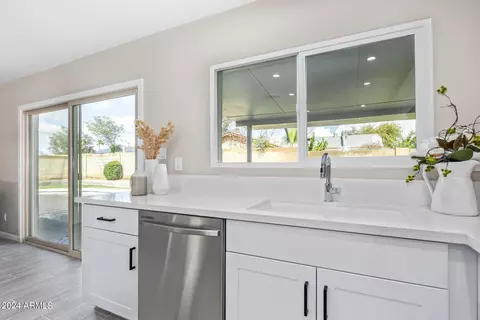 3702 W Hearn Rd, Phoenix, AZ 85053 photo 27