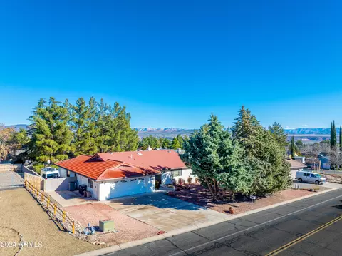 520 Black Hills Dr, Clarkdale, AZ 86324
