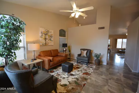 1691 E Aspen Way, Gilbert, AZ 85234