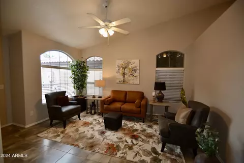 1691 E Aspen Way, Gilbert, AZ 85234 photo 8