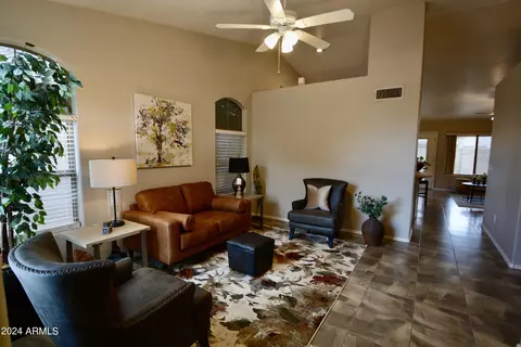 1691 E Aspen Way, Gilbert, AZ 85234 photo 6