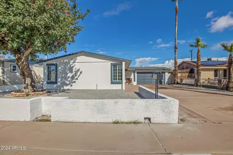 2208 W Hartford Ave, Phoenix, AZ 85023