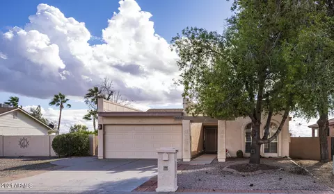 26646 S Brentwood Dr, Sun Lakes, AZ 85248