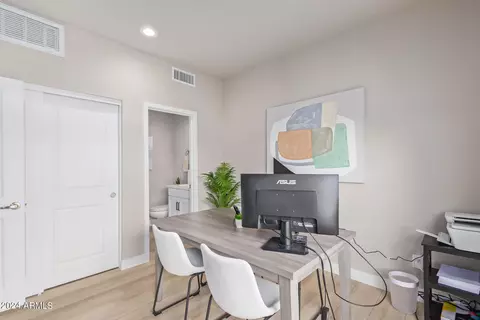 Dining - 2030 E Michigan Ave #19, Phoenix, AZ 85022 photo 3 of 4