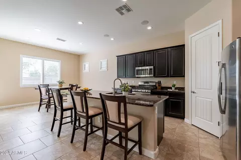 Kitchen - 1083 E Buckingham Ave, Gilbert, AZ 85297 photo 1 of 9