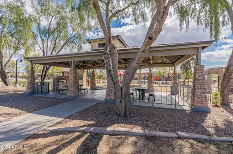 Exterior - 1083 E Buckingham Ave, Gilbert, AZ 85297 photo 8 of 11