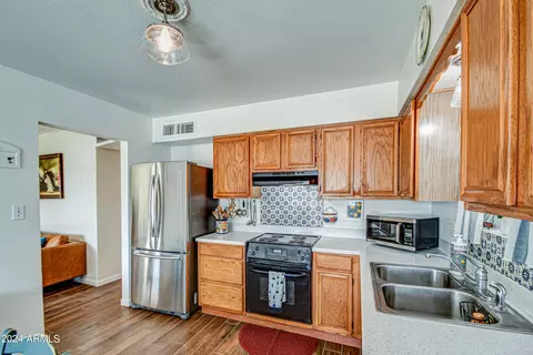 4716 E Saint Catherine Ave, Phoenix, AZ 85042 photo 10