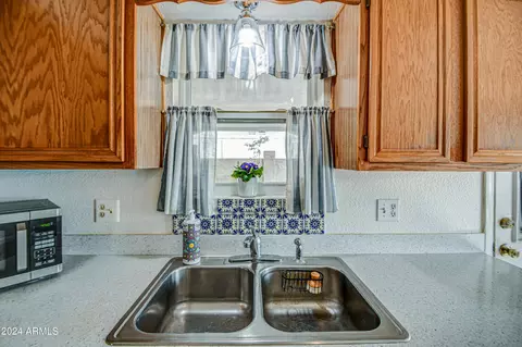 4716 E Saint Catherine Ave, Phoenix, AZ 85042 photo 13