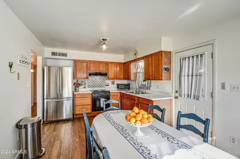4716 E Saint Catherine Ave, Phoenix, AZ 85042 photo 12