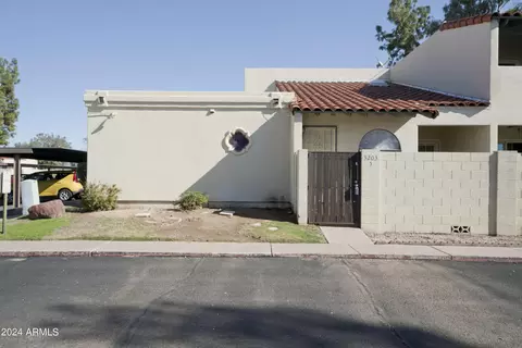 3203 W Loma Ln #5, Phoenix, AZ 85051