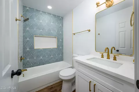 7030 S 40th Pl, Phoenix, AZ 85042 photo 8
