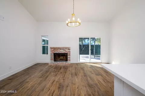 7030 S 40th Pl, Phoenix, AZ 85042 photo 7
