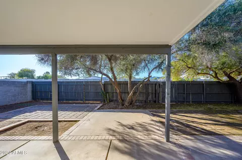 7030 S 40th Pl, Phoenix, AZ 85042 photo 17