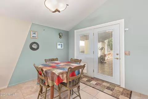 Dining - 2917 W Cholla St, Phoenix, AZ 85029 photo 1 of 1