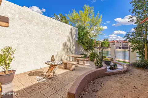 Exterior - 2917 W Cholla St, Phoenix, AZ 85029 photo 6 of 10