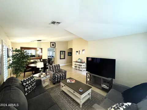 4609 E Mountain Sage Dr, Phoenix, AZ 85044 photo 5