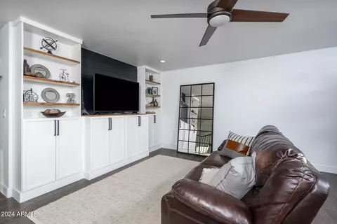 Living - 16014 S 13th Pl, Phoenix, AZ 85048 photo 7 of 7