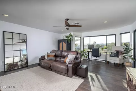 Living - 16014 S 13th Pl, Phoenix, AZ 85048 photo 6 of 7