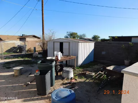 818 E Desert Dr S, Phoenix, AZ 85042 photo 14