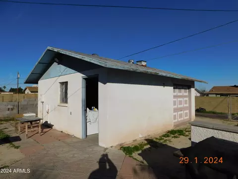 818 E Desert Dr S, Phoenix, AZ 85042 photo 13
