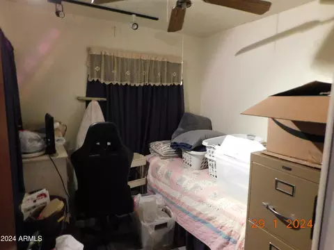 818 E Desert Dr S, Phoenix, AZ 85042 photo 8