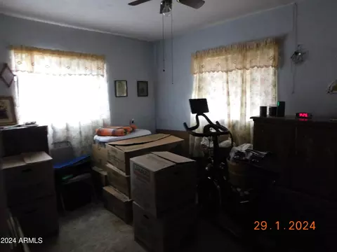 818 E Desert Dr S, Phoenix, AZ 85042 photo 10