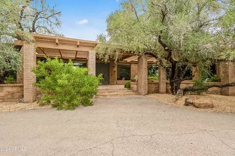 4202 E Lakeside Ln, Paradise Valley, AZ 85253