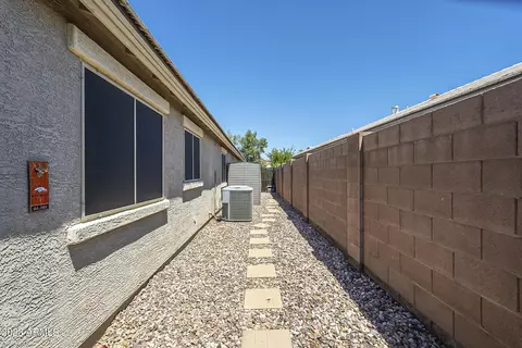 2059 E Lindrick Dr, Gilbert, AZ 85298 photo 15