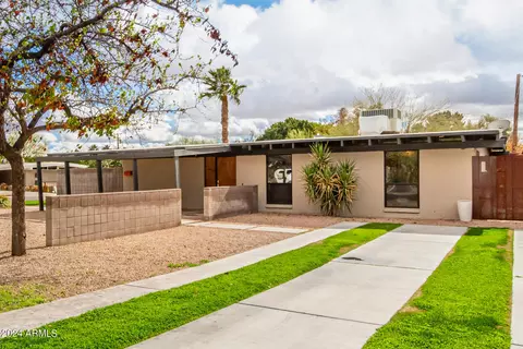 1037 E Palo Verde Dr, Phoenix, AZ 85014 photo 2