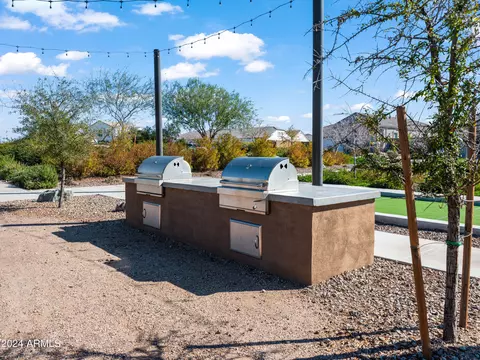 Exterior - 2333 E Chama Dr, Phoenix, AZ 85024 photo 19 of 22