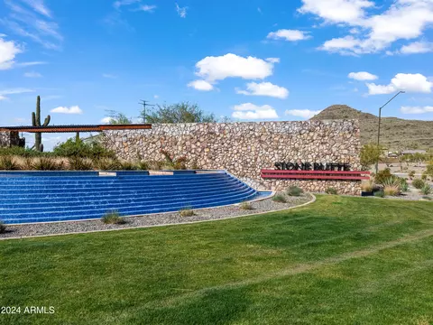 Exterior - 2333 E Chama Dr, Phoenix, AZ 85024 photo 15 of 22