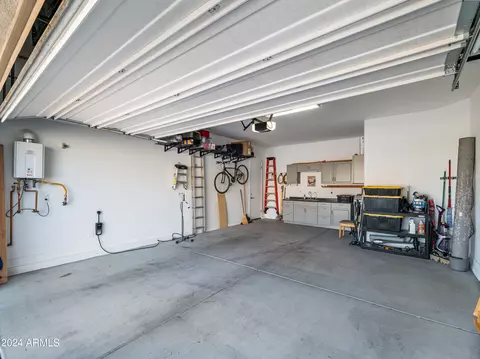 Exterior - 2333 E Chama Dr, Phoenix, AZ 85024 photo 12 of 22
