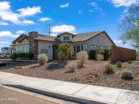 Exterior - 2333 E Chama Dr, Phoenix, AZ 85024 photo 1 of 22