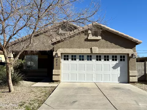 221 N 4th Ave W, Buckeye, AZ 85326