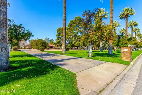 514 N Old Litchfield Rd, Litchfield Park, AZ 85340