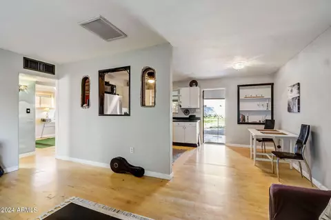 Living - 1224 E Spence Ave, Tempe, AZ 85281 photo 3 of 4