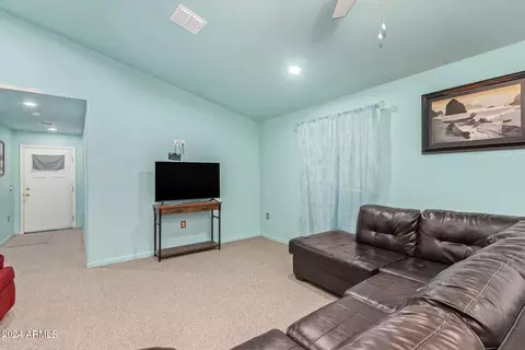 2253 E Saint Catherine Ave, Phoenix, AZ 85042 photo 7
