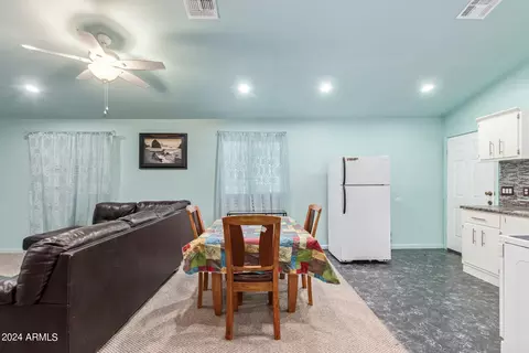 2253 E Saint Catherine Ave, Phoenix, AZ 85042 photo 9