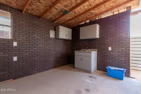 2253 E Saint Catherine Ave, Phoenix, AZ 85042 photo 24