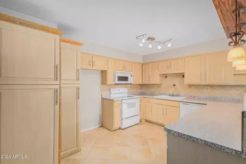 Kitchen - 141 N Date -- #13, Mesa, AZ 85201 photo 3 of 4