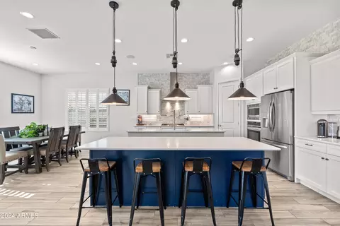 Kitchen - 6631 E Libby St, Phoenix, AZ 85054 photo 1 of 5