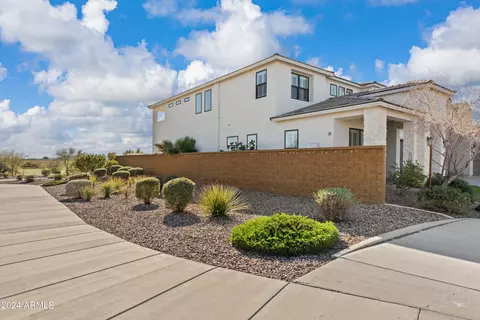 Exterior - 6631 E Libby St, Phoenix, AZ 85054 photo 2 of 12
