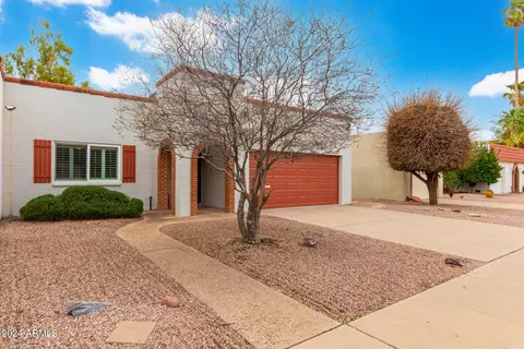 Exterior - 2061 E Cairo Dr, Tempe, AZ 85282 photo 4 of 12