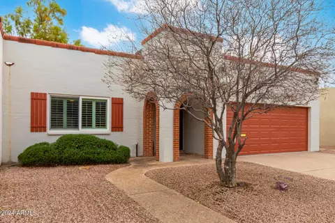 Exterior - 2061 E Cairo Dr, Tempe, AZ 85282 photo 5 of 12