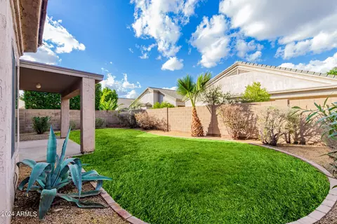 Exterior - 768 E Stottler Dr, Gilbert, AZ 85296 photo 4 of 10