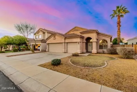 Exterior - 768 E Stottler Dr, Gilbert, AZ 85296 photo 7 of 10
