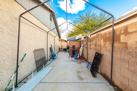 Exterior - 740 W Rosal Ave, Apache Junction, AZ 85120 photo 14 of 15